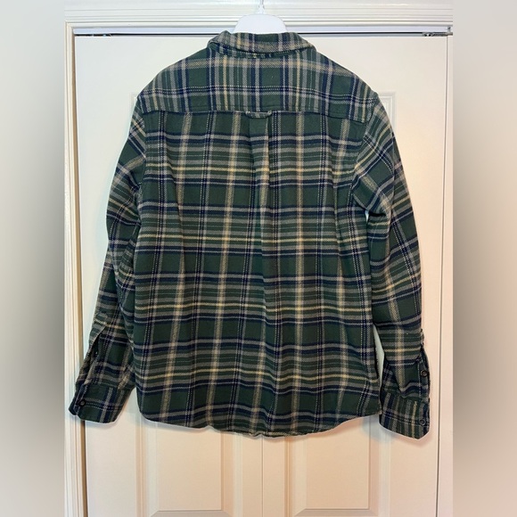 Woolrich Men’s button up heavy flannel shirt. Size Large. - Picture 9 of 10